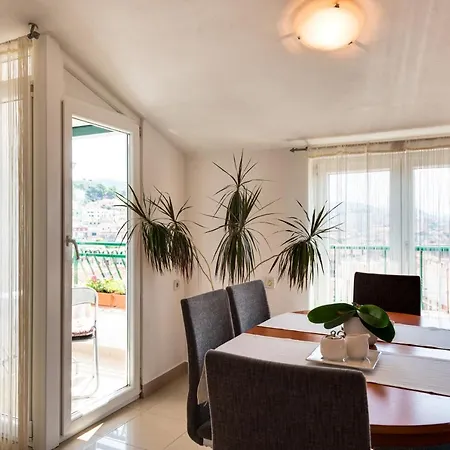 Saint Michael Apartment *