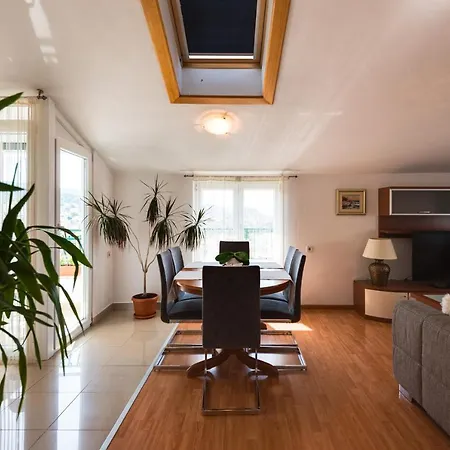 Saint Michael Apartamento Šibenik