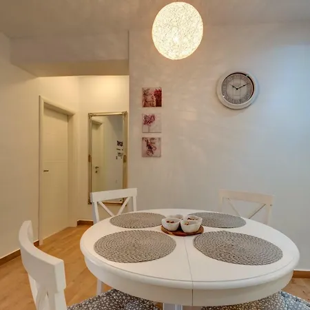 Saint Michael Apartamento Šibenik