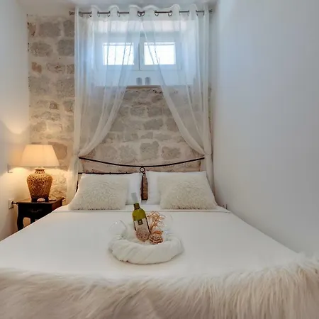 Saint Michael Apartment *