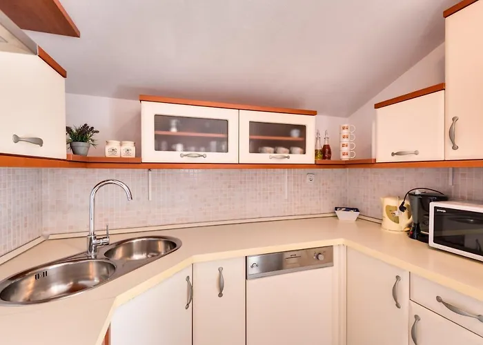 Saint Michael * שיבניק