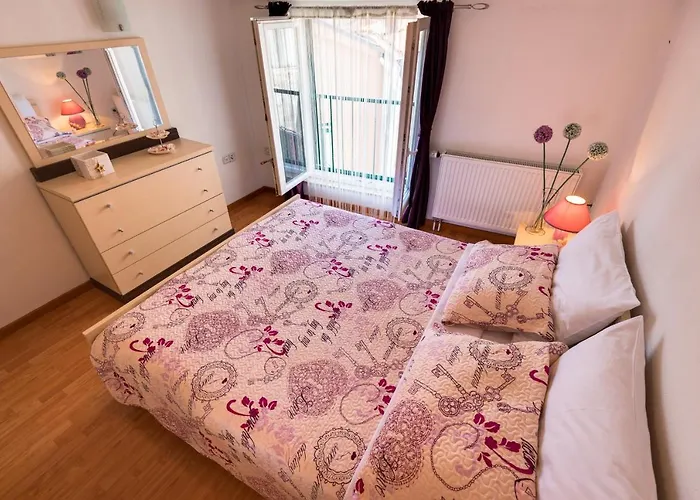 Saint Michael שיבניק